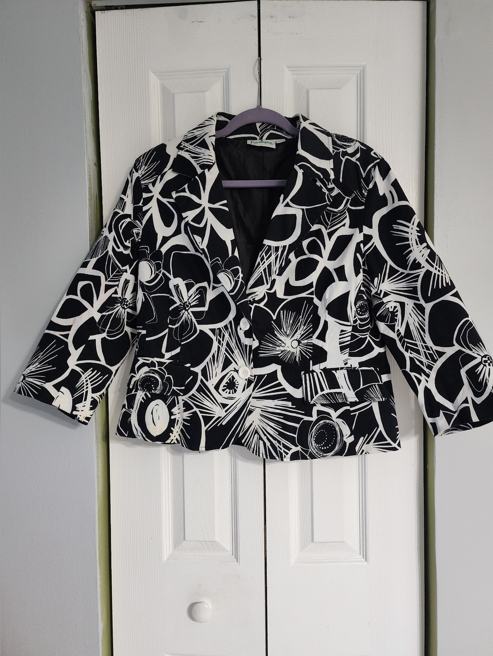 Patchington Black and White Floral Cropped Blazer Professional Office Wear SizeL